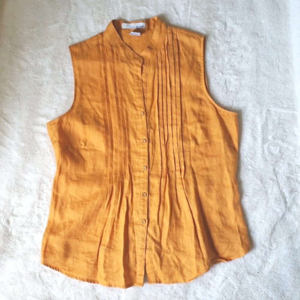 Linen Buttoned Blouse